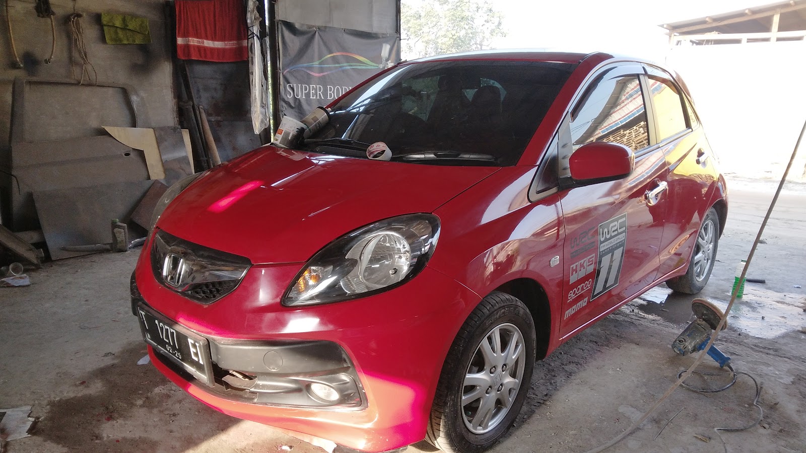 Kondisi Sebelum Perbaikan: Toyota Avanza Veloz (Hitam Metalik)